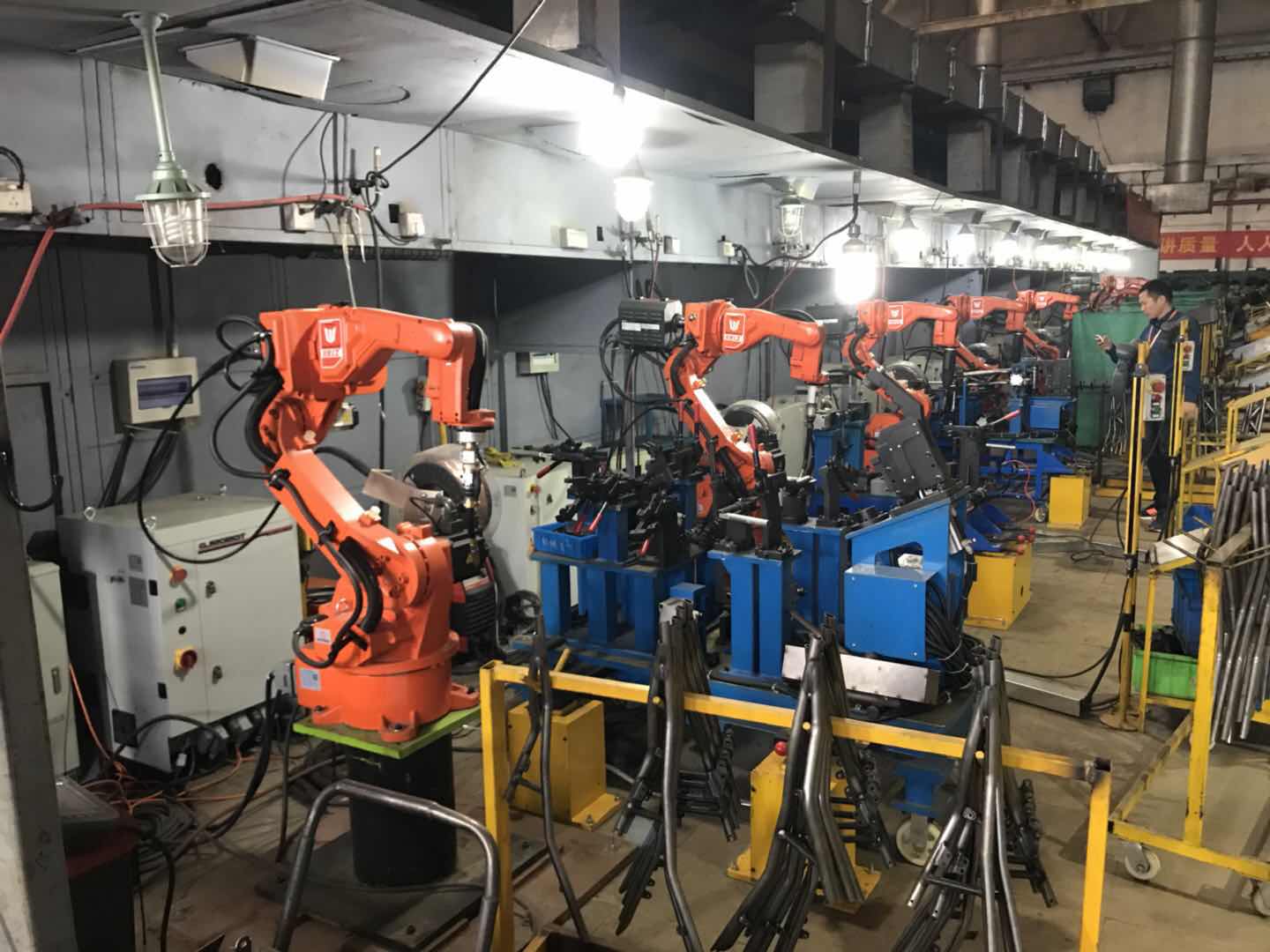 Welding robot at work